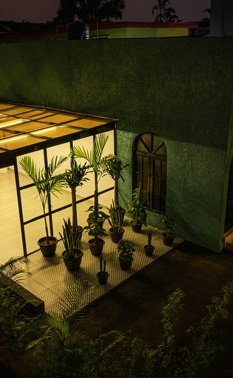 The Glass House - Image 4